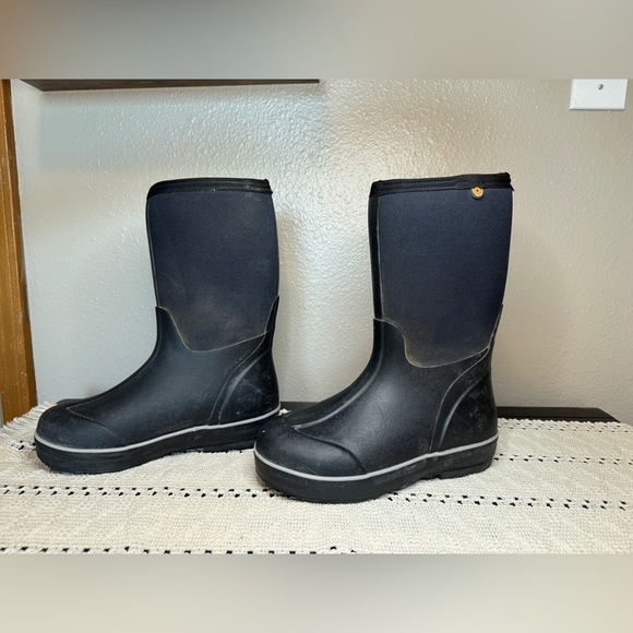 Bogs Kids Rain & Snow Boots - Picture 2 of 7